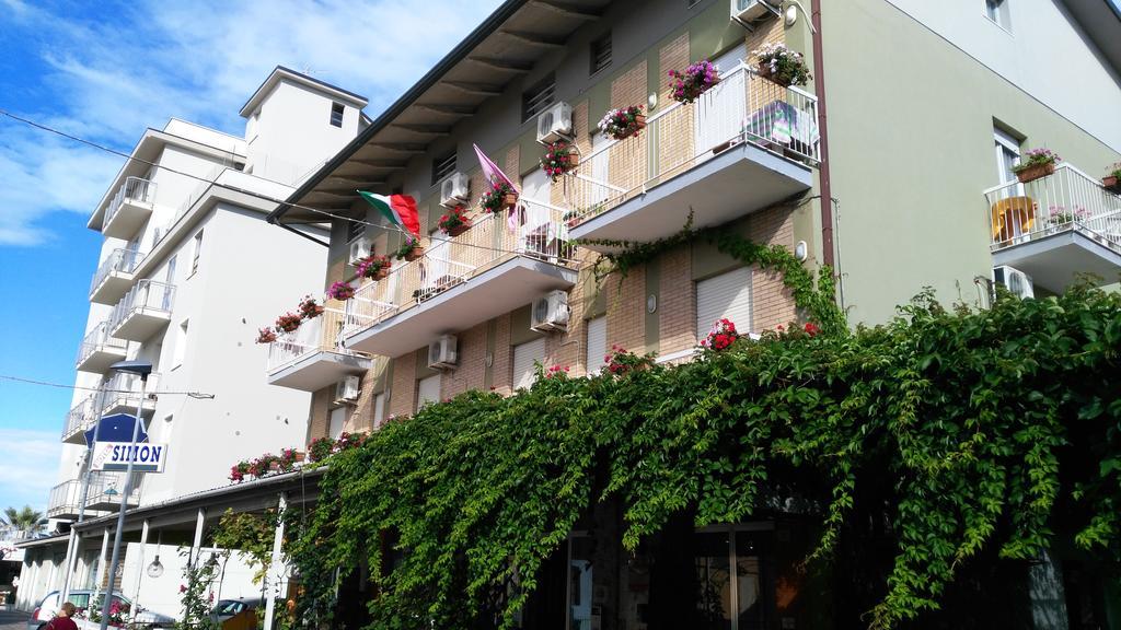 Hotel Simon Rimini Extérieur photo